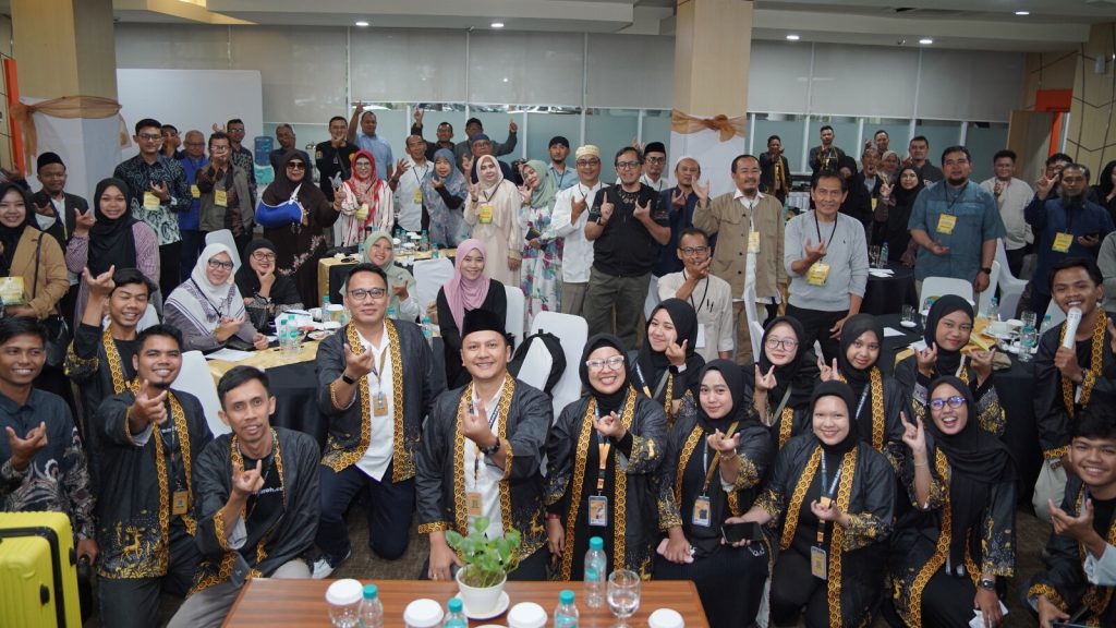 Suasana seminar Umaroh di Bandung bersama Candramawa Digital membahas peluang bisnis travel umrah dan strategi digital marketing